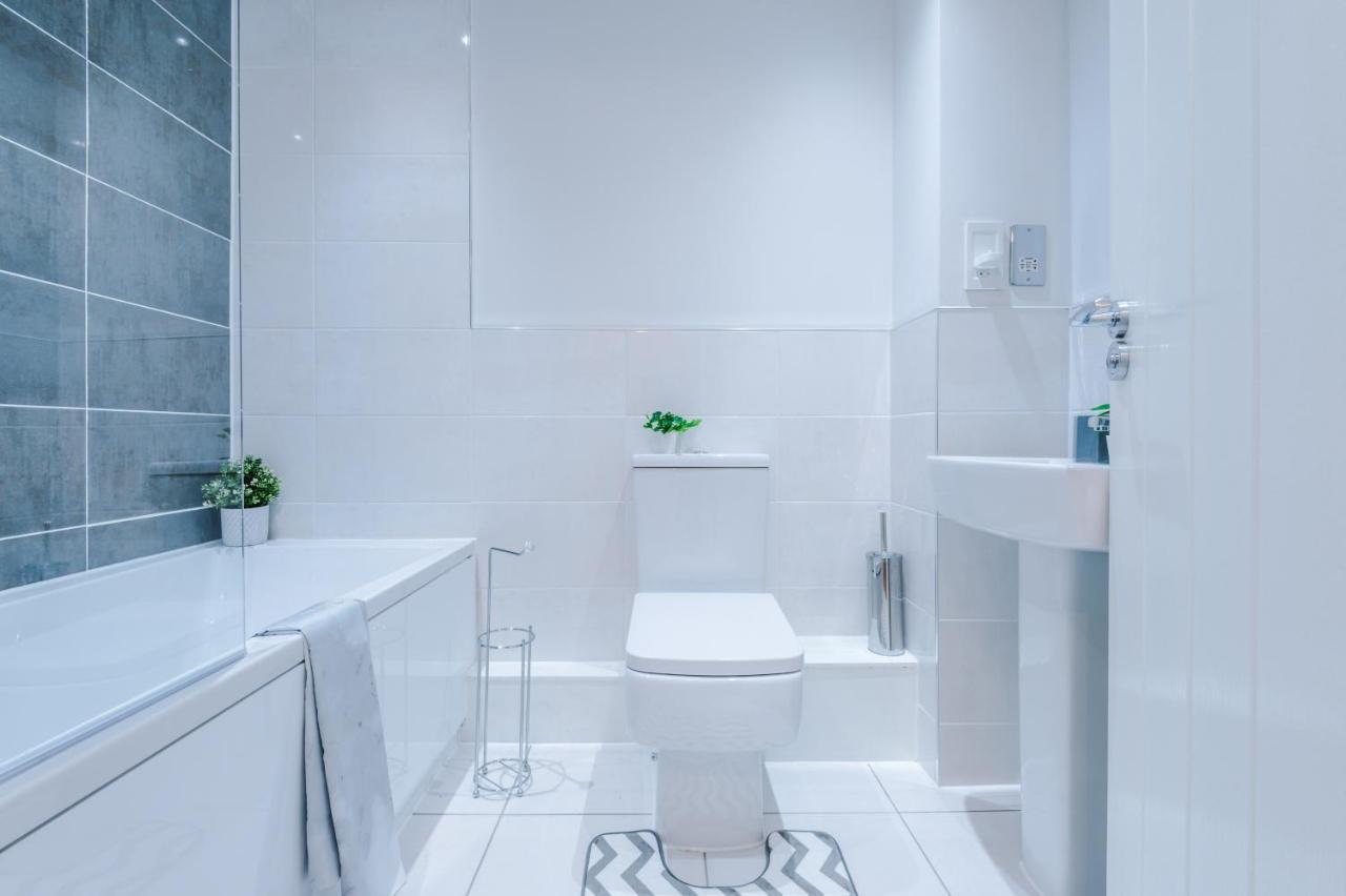 ✰Onpoint - Modern 2 Bed Apartment Close To Centre✰ ليدز المظهر الخارجي الصورة