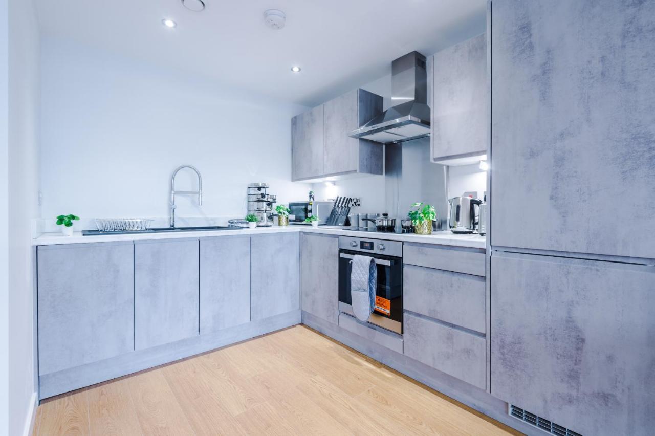 ✰Onpoint - Modern 2 Bed Apartment Close To Centre✰ ليدز المظهر الخارجي الصورة